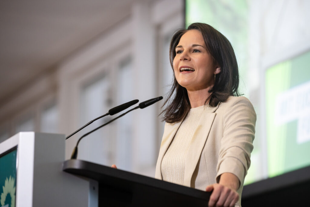 Annalena Baerbock hält Rede auf der Landesdelegiertenkonferenz in Hannover