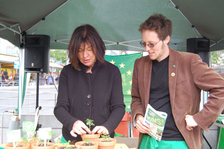 Aktion mit Rebecca Harms und Jan Philipp Albrecht