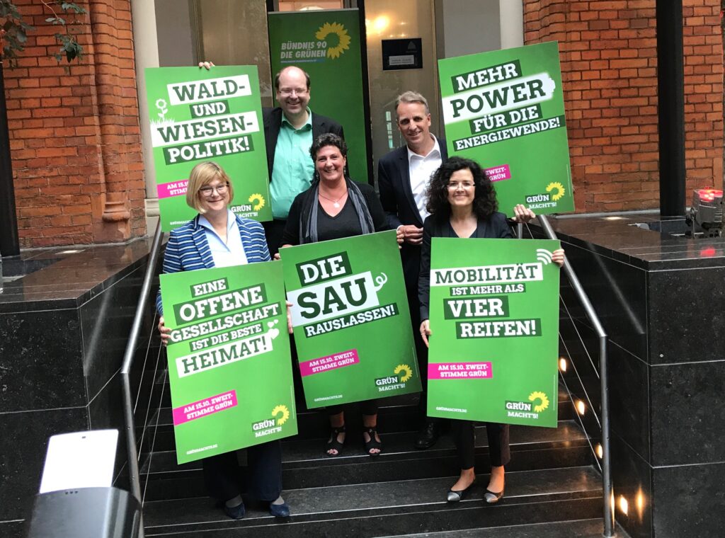 Grünes Spitzenteam bei der Kampagnenvorstellung zur Landtagswahl 2017: (v.h.l.) Christian Meyer, Stefan Wenzel, Antje Niewisch-Lennartz, Anja Piel, Gabriele Heinen-Kljajić (Grüne Minister*innen der Regierung in Niedersachsen).