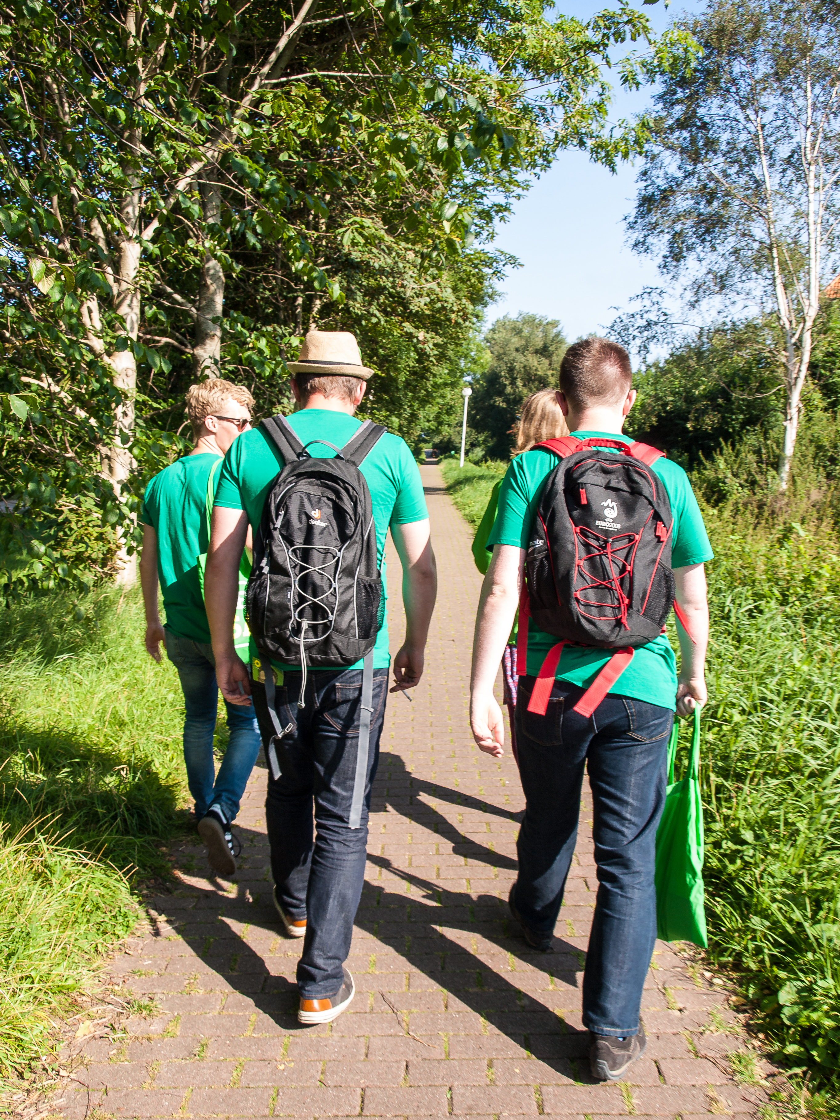 Freiwillige beim Küsten-Camp Schleswig-Holstein im Mai 2017.